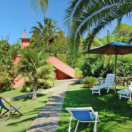 In Near Sea Beach Apartment *