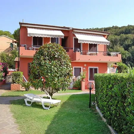 Apartment In Near Sea Beach *