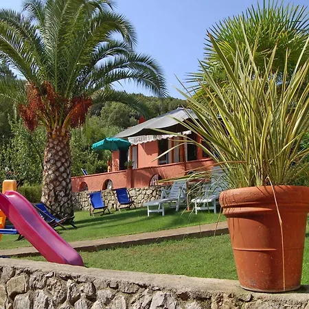 In Near Sea Beach Apartment *